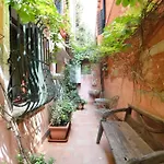 Apartment Zattere Close To Guggenheim