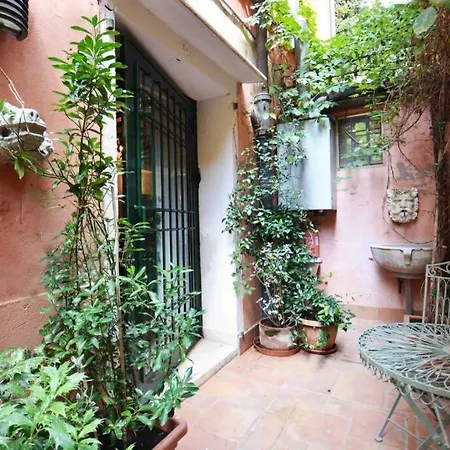 Zattere Close To Guggenheim ונציה